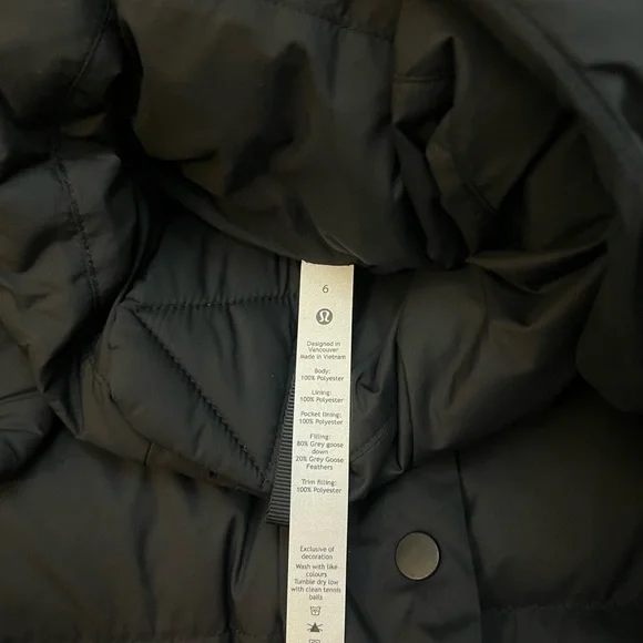 NWT Lululemon Black Wunder Puff Cropped Vest - Picture 6 of 6